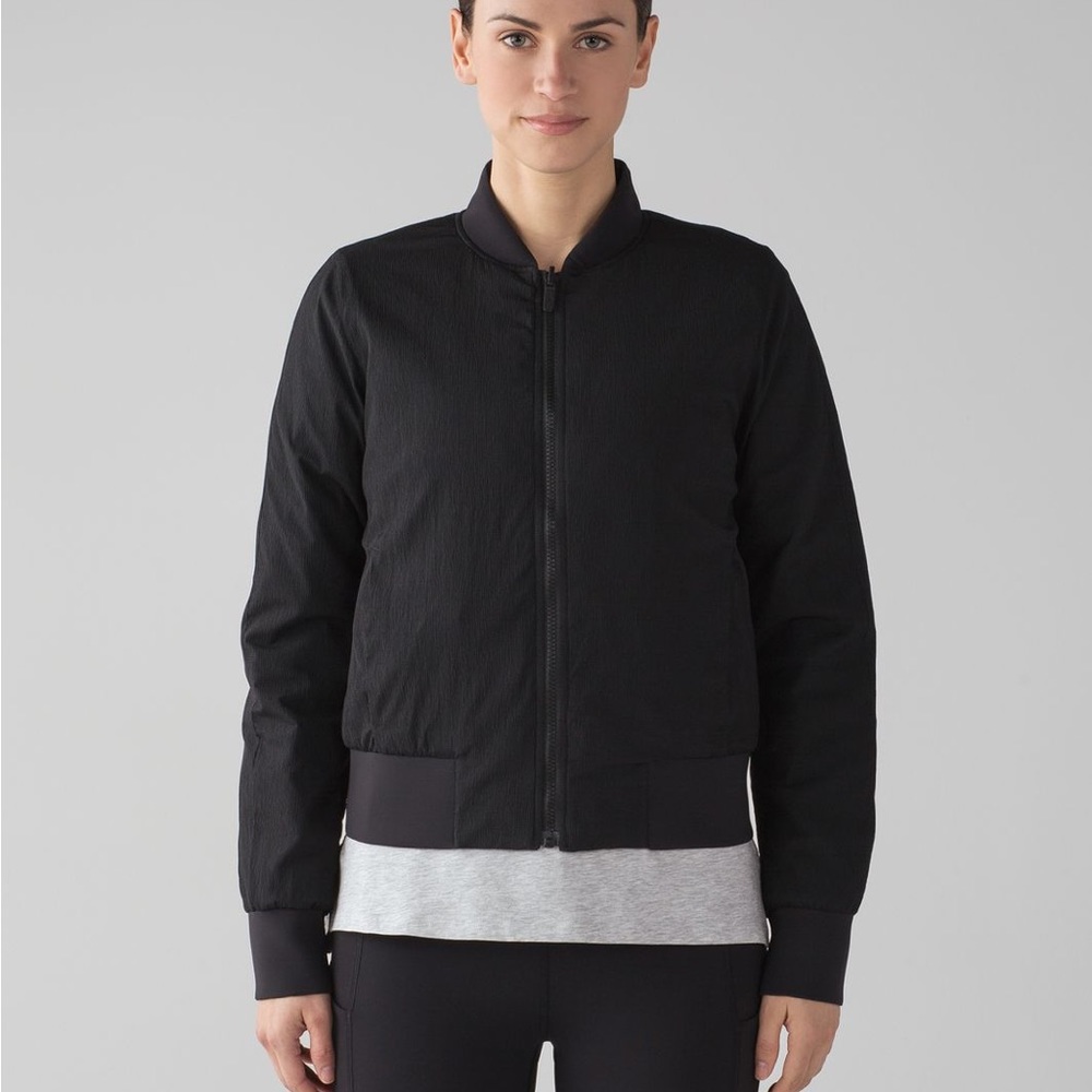 Lululemon reversible non-stop bomber insulated
